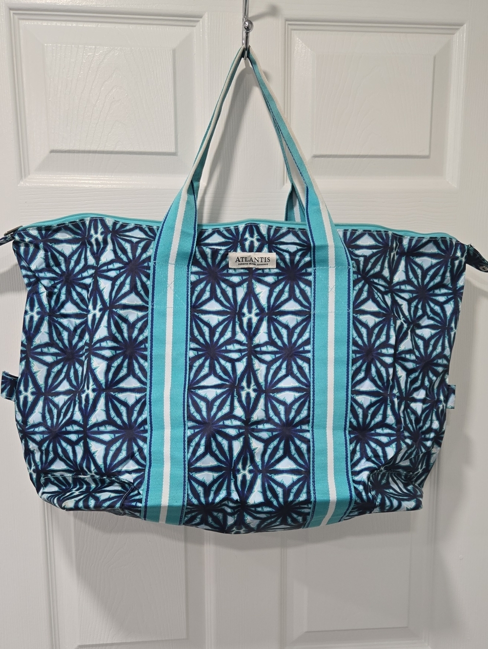 All For Colors Atlantis Paradise Island Bahamas Beach/Pool Tote Bag